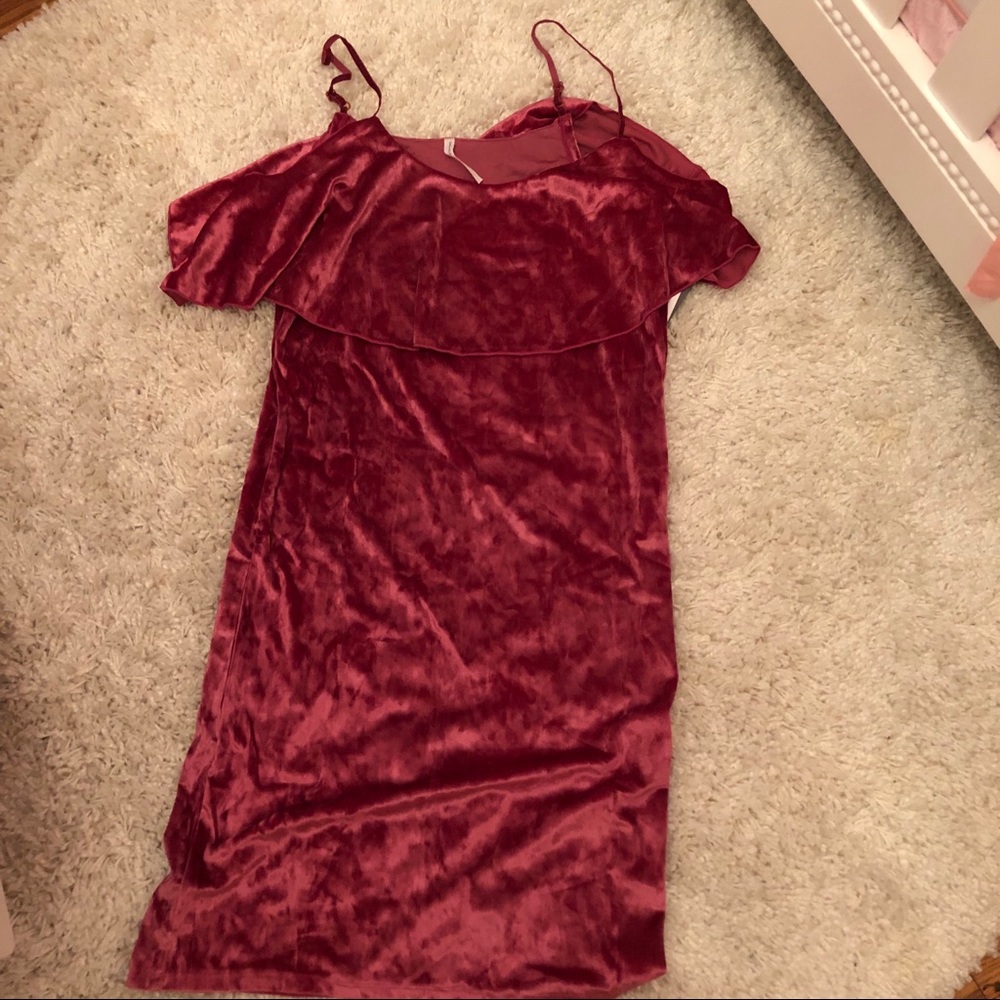 Velvet dress NWT Medium